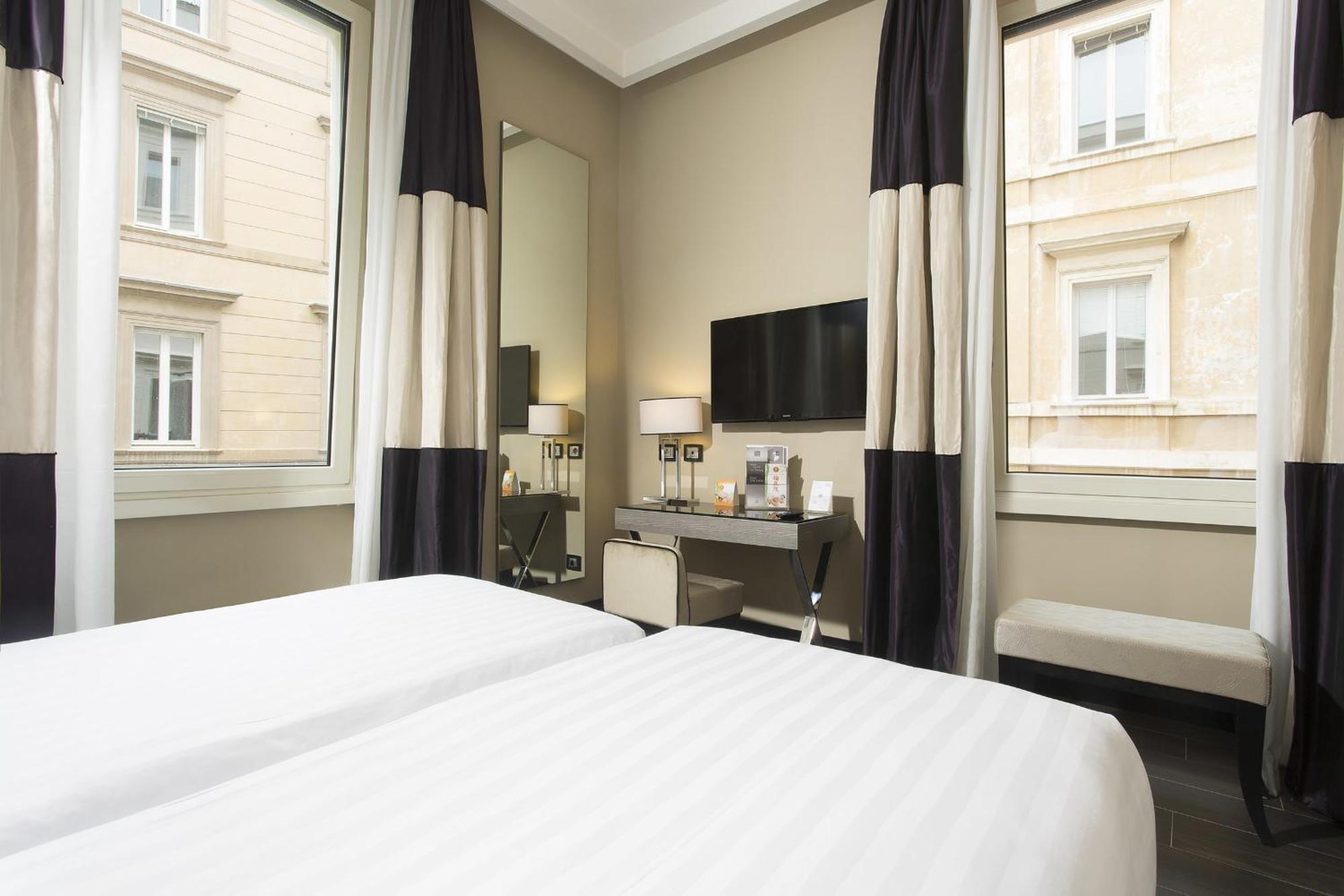 Life Hotel 4*