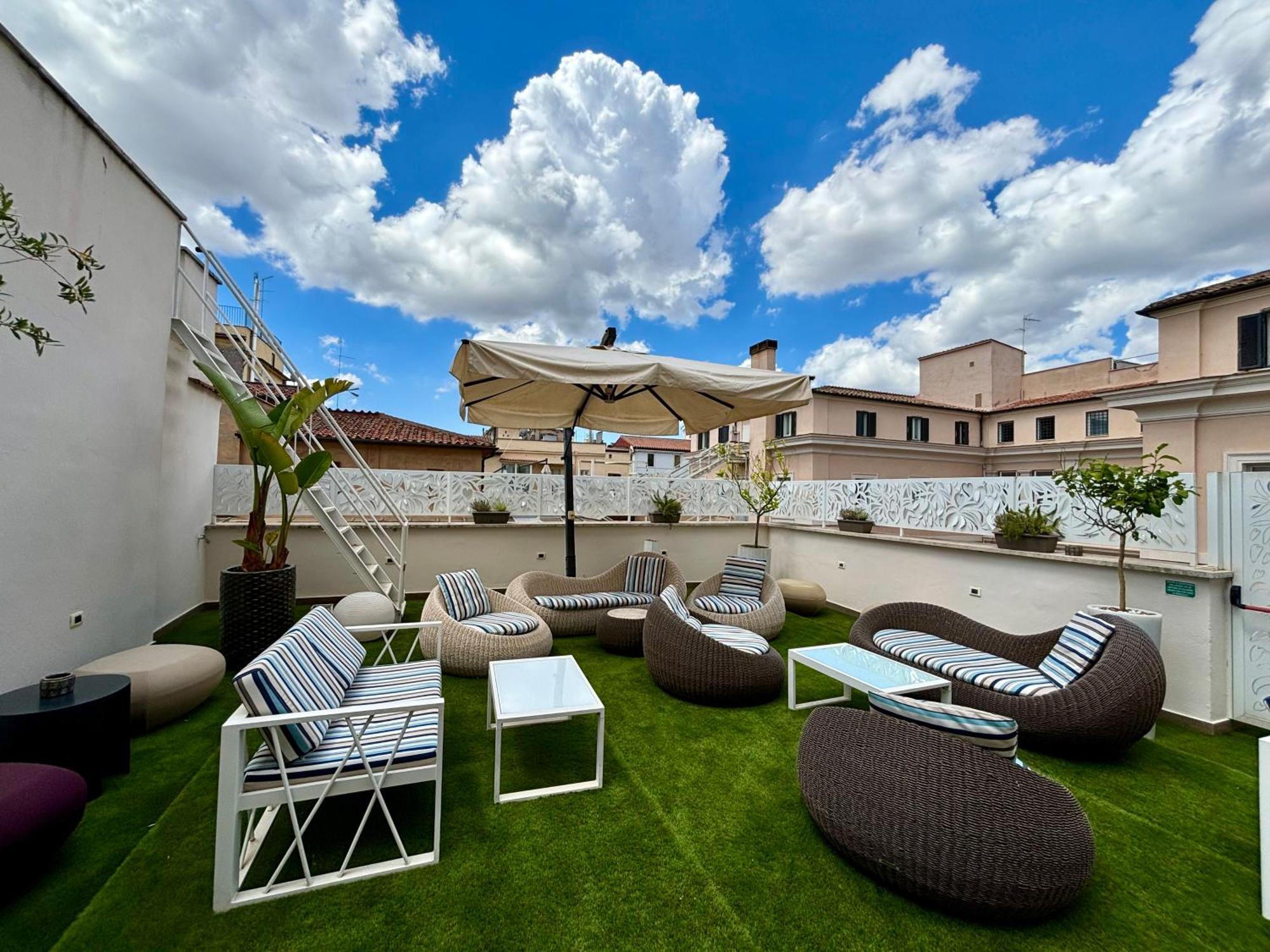 Hotel Life 4*